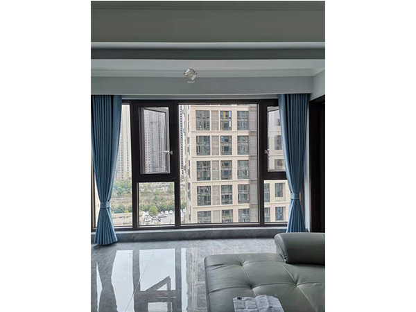 華潤(rùn)琨瑜府客廳