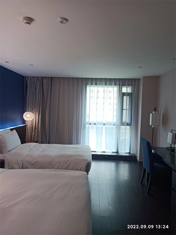 宜君家居百葉簾,宜君家居電動窗簾,宜君家居臺布、椅套,湖南宜君家居有限公司