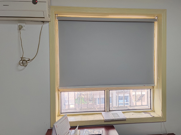 窗簾定制,窗簾加工業(yè)務(wù),紗窗定制,紗窗維護(hù)維修業(yè)務(wù),宜君家居百葉簾,宜君家居電動(dòng)窗簾,宜君家居臺(tái)布、椅套,湖南宜君家居有限公司