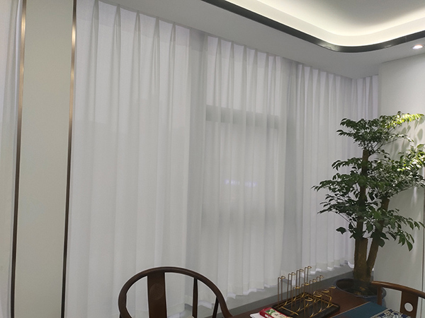 窗簾定制,窗簾加工業(yè)務(wù),紗窗定制,紗窗維護(hù)維修業(yè)務(wù),宜君家居百葉簾,宜君家居電動(dòng)窗簾,宜君家居臺(tái)布、椅套,湖南宜君家居有限公司